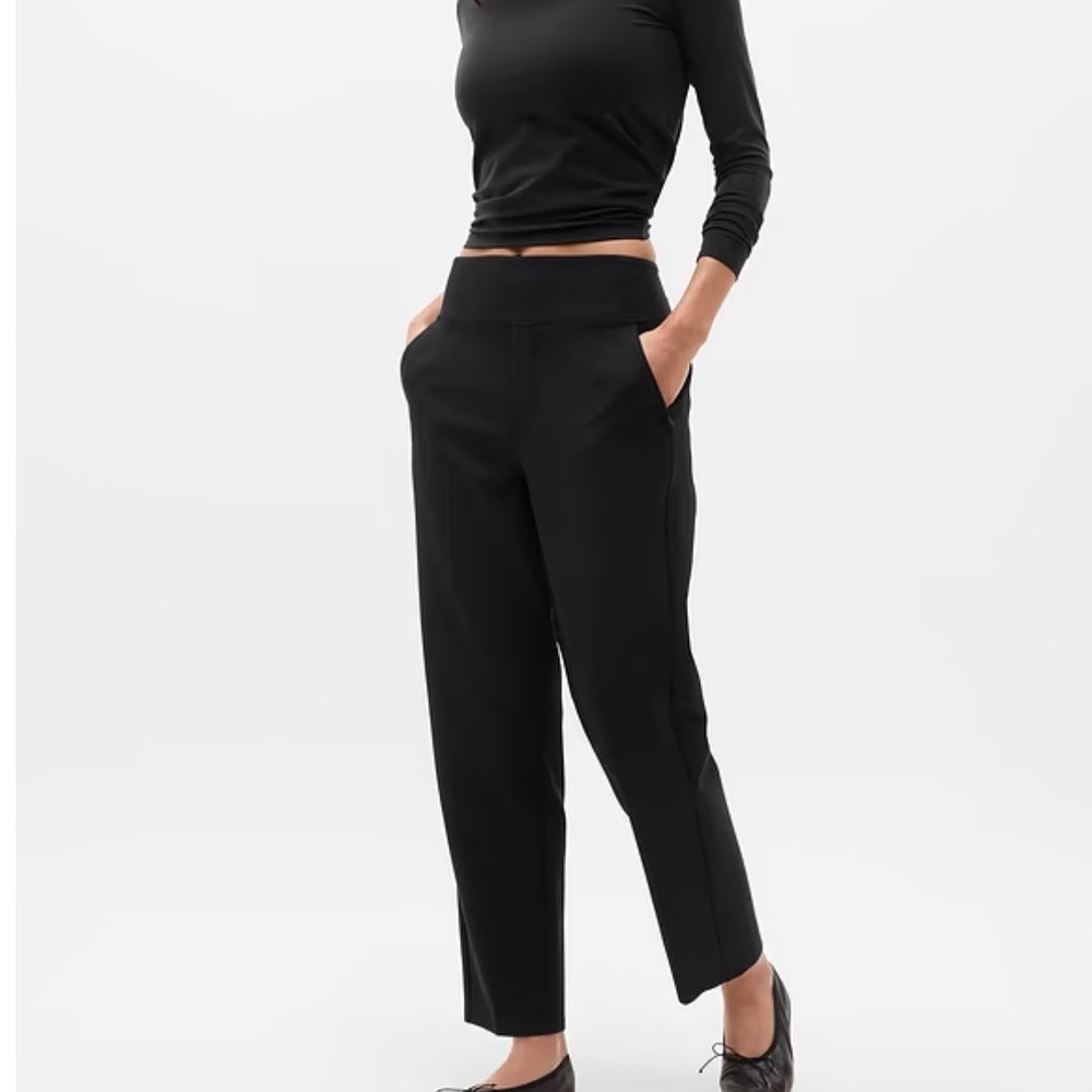 Athleta 10 Black Endless High Rise Pant Tapered Stretch Minimalist Trousers